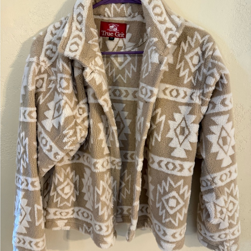True Grit Women's Cream and Tan Geometric Teddy Jacket